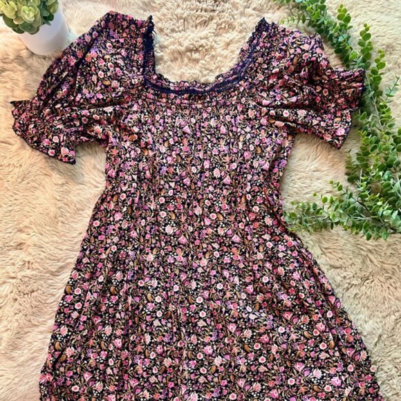 Old Navy Floral Puff Sleeve Dress – Size Small, Smocked Bodice - Picture 1 of 3